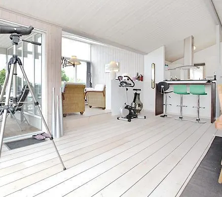 Feriehus Three-bedroom Holiday In 37 Ebeltoft